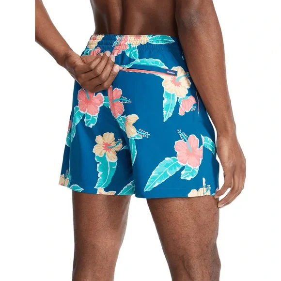 Chubbies The Floral Reefs Classic Swim Trunk - Men's - Picture 4 of 15